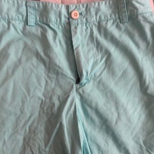 Vineyard Vines boys shorts. Mint green size 16